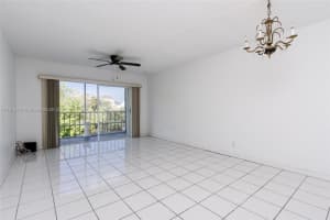 1000 Hillcrest Ct APT 212, Hollywood, FL 33021, - MLS#A11813481