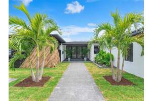 420 N Shore Dr, Miami Beach
