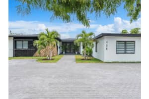 420 N Shore Dr, Miami Beach, FL 33141, - MLS#A11813510
