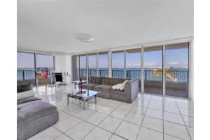 555 NE 15th St, Miami, FL 33132, Sold 07/14/25