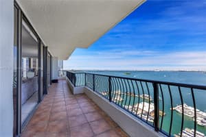 555 NE 15th St, Miami, FL 33132, Sold 07/14/25