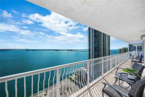 1200 Brickell Bay Dr, Miami, FL 33131, Sold 08/27/25
