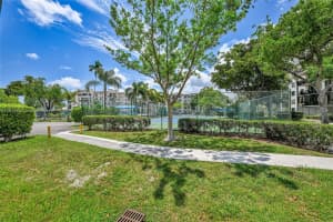 6195 Rock Island Rd 215, Tamarac