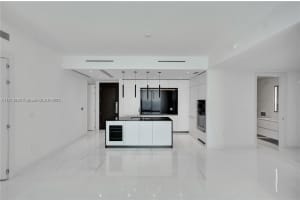 300 Biscayne Blvd Way 1705 Miami, FL 33131 - MLS#A11813637