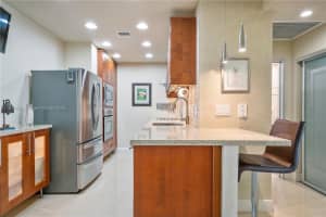 300 Bayview Dr, Sunny Isles Beach, FL 33160, Sold 07/16/25