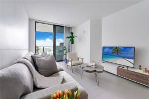 1600 Ne 1st Ave 1112, Miami