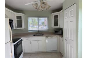 9721 Sunrise Lakes Blvd, Sunrise, FL 33322, Sold 07/17/25