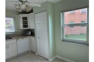 9721 Sunrise Lakes Blvd, Sunrise, FL 33322, Sold 07/17/25