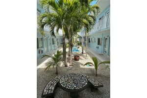 401 Collins Ave APT 11, Miami Beach, FL 33139, - MLS#A11813691