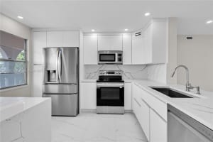 2006 Granada Dr APT J4, Coconut Creek, FL 33066, Sold 07/30/25