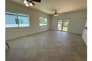 1525 SW 18th St, Miami, FL 33145, - MLS#A11813741