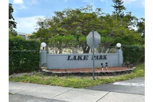 922 NE 199th St 3d 304, Miami, FL 33179, - MLS#A11813782