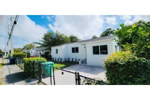 1380 NW 39th St, Miami, FL 33142, - MLS#A11813820