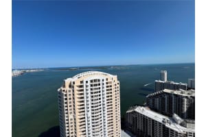 848 Brickell Key Dr Ph 4505 Miami, FL 33131 - Off Market