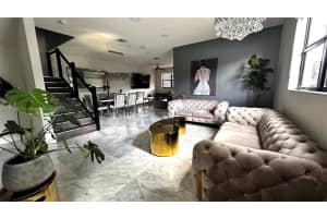 10435 Nw 79th Ter Doral, FL 33178 - MLS#A11813871