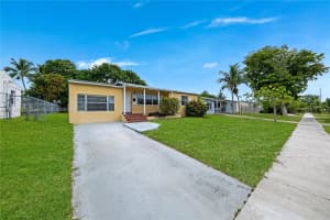 2431 Rodman St Hollywood, FL 33020 - MLS#A11813889
