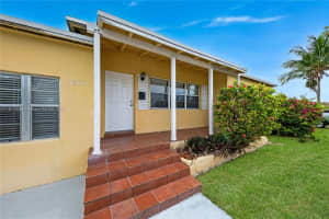 2431 Rodman St Hollywood, FL 33020 - MLS#A11813889