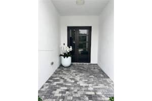 6824 SW 80th St, South Miami, FL 33143, - MLS#A11813904