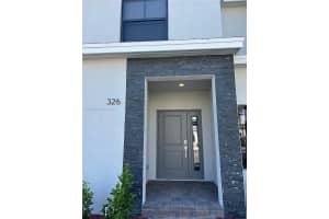 326 Ne 1st Dr, Florida City