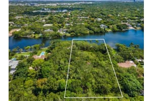 5355 Hammock Dr, Coral Gables