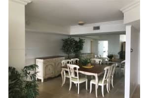 7000 Island Blvd 1608, Aventura