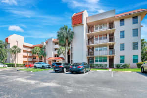 9510 Seagrape Dr, Davie, FL 33324, Sold 07/24/25