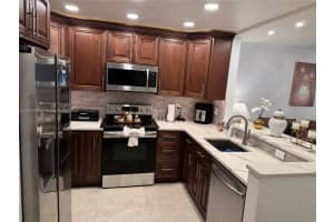 7100 NW 17th St APT 404, Plantation, FL 33313, Sold 07/31/25