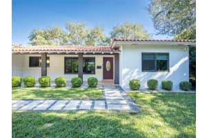 10801 Ne 8th Ct, Biscayne Park