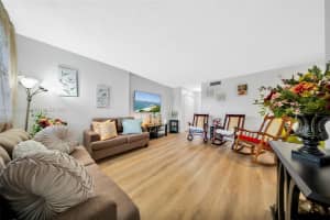 1655 W 44th Pl APT 346, Hialeah, FL 33012, Sold 08/05/25