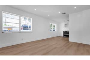32 SW 9th St #1, Hallandale Beach, FL 33009, - MLS#A11814286