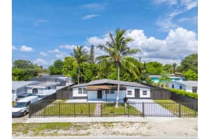19330 NE 2nd Ave, Miami, FL 33179, - MLS#A11814338
