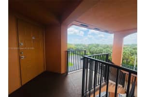 701 SW 142nd Ave 414S, Pembroke Pines, FL 33027 - MLS#A11814345