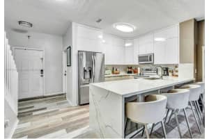 1114 NW 100th Ave, Pembroke Pines, FL 33024, - MLS#A11814362
