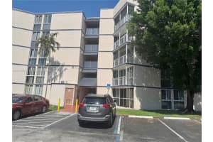 7125 Nw 186th St B401, Hialeah