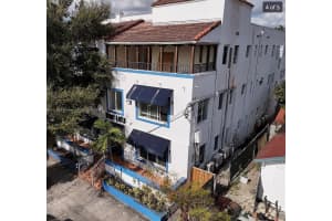 1021 Nw 3rd St 306, Miami