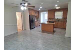 3961 Park Ln Palm Springs, FL 33406 - Off Market