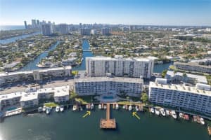 400 Golden Isles Dr 1, Hallandale Beach
