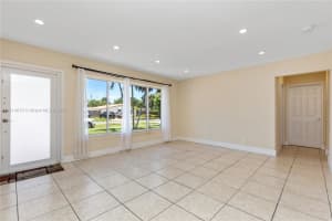 918 Ne 6th St Hallandale Beach, FL 33009 - MLS#A11814673