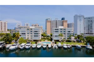 120 Golden Isles Dr APT 33B, Hallandale Beach, FL 33009, - MLS#A11814731