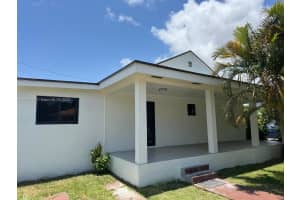 2160 Nw 30th St Miami, FL 33142 - MLS#A11814763