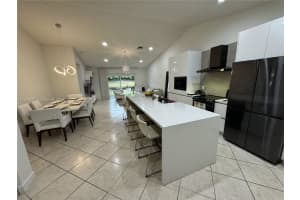 2002 Andromeda Ln Weston, FL 33327 - MLS#A11814817