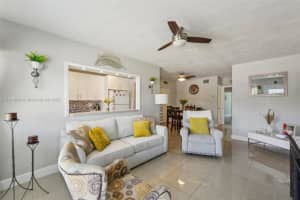 121 Ne 204th St 6, Miami Gardens