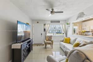 121 NE 204th St APT 6, Miami Gardens, FL 33179, - MLS#A11814895