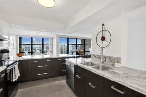 1000 Parkview Dr APT 818, Hallandale Beach, FL 33009, - MLS#A11814912