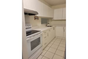 8520 Sw 133rd Ave Rd 116, Miami