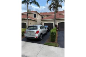 790 Sorrento Dr Sorrento Dr 790, Weston