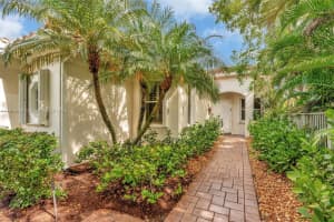 2539 Bay Pointe Dr, Weston, FL 33327, Sold 08/25/25