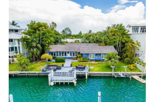 699 N Mashta Dr, Key Biscayne