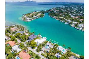 699 N Mashta Dr Key Biscayne, FL 33149 - Off Market