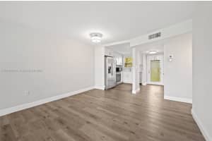 8060 Sunrise Lakes Dr N, Sunrise, FL 33322, Sold 08/22/25